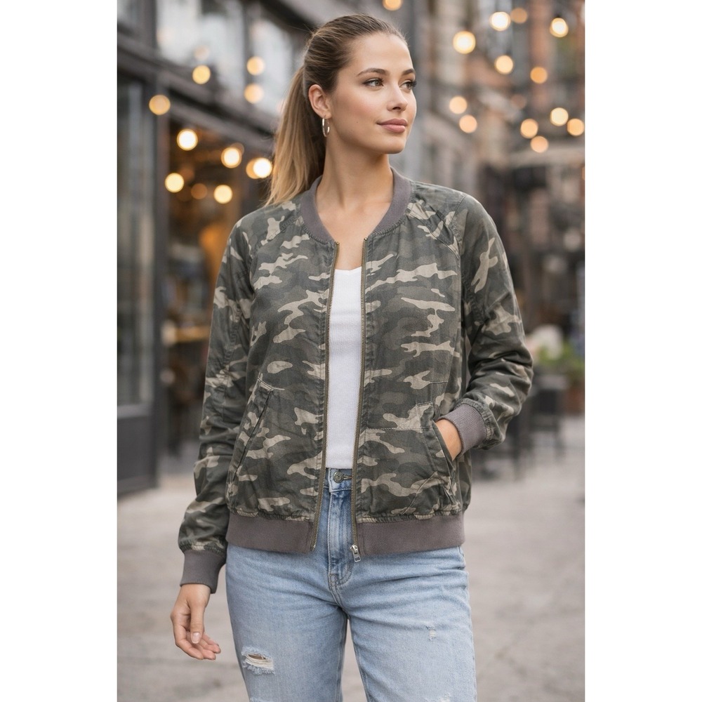 Beachlunchlounge‎ Camo Bomber Jacket Womens Medium Zip Lightweight Utility